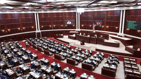 Parlament 31 məsələyə görə TOPLAŞDI