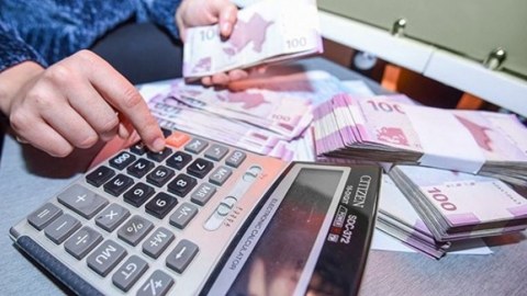 Gəmi ilə yükdaşıma tarifləri endirildi