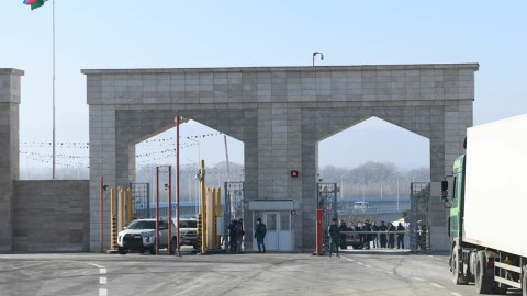 Karantin rejimi uzadılır - Quru sərhədləri yaya kimi açılmayacaq