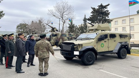 Gürcü komandan hərbi hissələri ziyarət etdi - FOTO