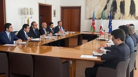 İtaliya və Azərbaycan arasında məsləhətləşmə