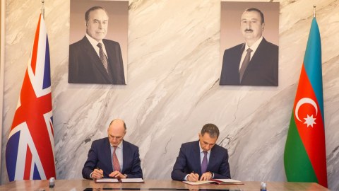 Azərbaycanla Britaniya arasında Saziş imzalandı - FOTO