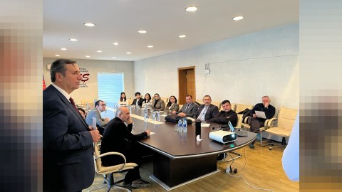 Bakıda jurnalistlər təhlükəsizlik təlimatı aldılar
