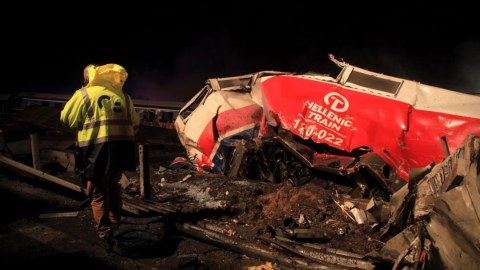 Yunanıstanda dəhşətli qatar qəzası: 36 ölü, 85 yaralı (YENİLƏNİB)