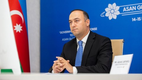 Prezident xidmət rəisini işdən çıxardı