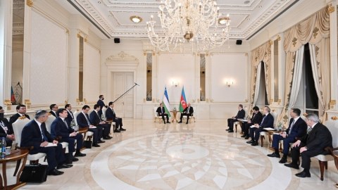 Şavkat Mirziyoyev: SOCAR-la böyük layihə hazırlayırıq