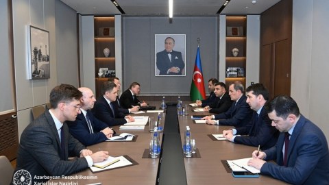XİN başçısı daha bir görüş keçirdi