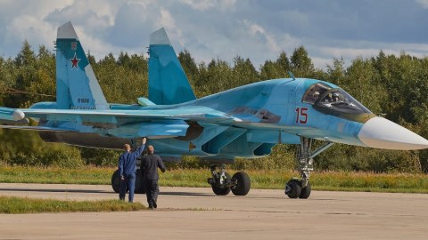 Rusiyaya məxsus Su-34 qırıcısı məhv edildi 