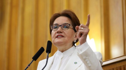 Akşener “Altılı masa”ya bu şərtlə qayıdacaq 