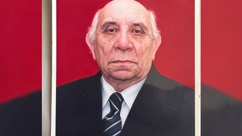 “Alim öldü, aləm öldü...”