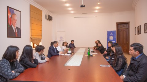 Rəşad Nəbiyev Göyçayda təqaüdçülərlə görüşüb - FOTO