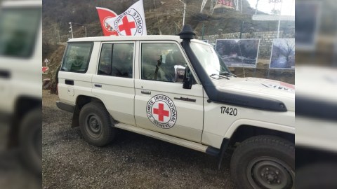 Sülhməramlıların və BQXK-nin maşınları Laçın yolundan keçib
