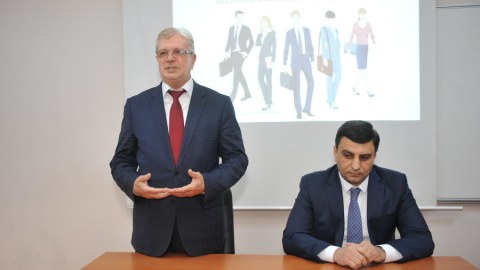 Tələbələr üçün təlimlərə start verildi - FOTO