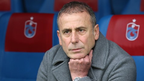 "Trabzonspor"un baş məşqçisi istefa verdi