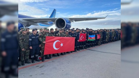 Xilasedicilərimizin son qrupu Vətənə qayıtdı - FOTOLAR