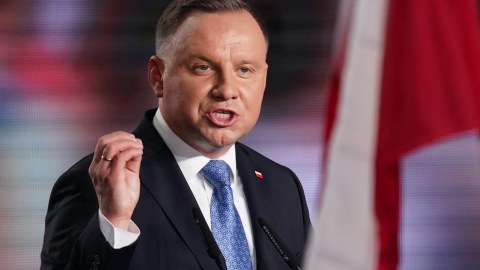 Polşa qırıcılarını Ukraynaya verməyə hazırdır 