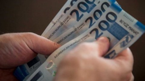 Direktor və müavinlərinin maaşı artırıldı - QƏRAR