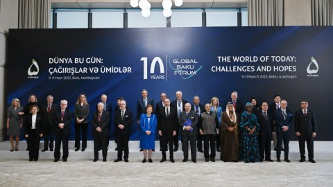 Bakı Forumunun panel iclasları başlayıb