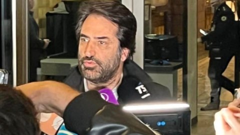 Mahsun Kırmızıgül 17 ildən sonra Bakıya gəldi - FOTO