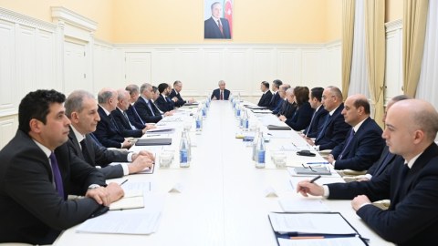 Əli Əhmədov məmurları iclasa topladı - Nələr müzakirə edildi?