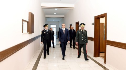 Prezidentin səlahiyyətli nümayəndəsi hərbçilərə baş çəkdi