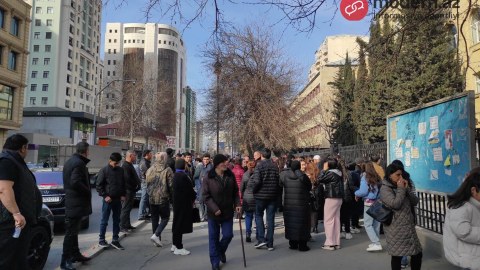 Şagirdlər bugünkü imtahandan narazı qaldılar - REPORTAJ