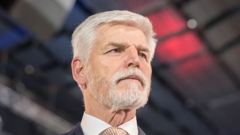 Yeni prezident gələn ay Ukraynaya gedəcək