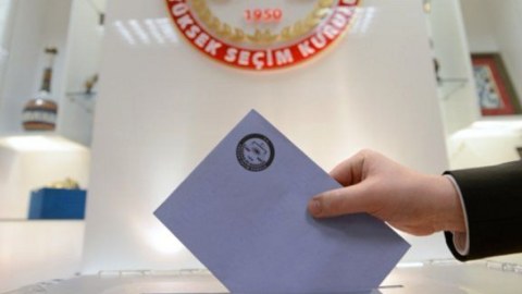 Türkiyədə namizədlər üçün pul ayrıldı