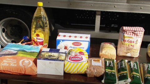 Naxçıvanda aztəminatlı ailələrə bayram sovqatları verilib