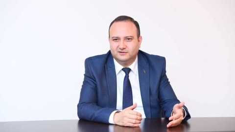 İran İslamı və şiəliyi təmsil etmir - REKTOR