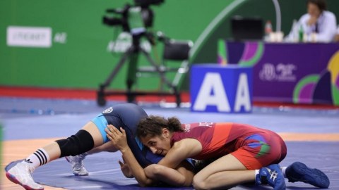 Qadın güləşçimiz Avropa çempionatının finalında