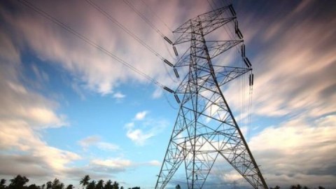 Azərbaycan elektrik enerjisi istehsalını ARTIRIB