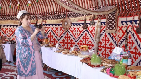 Azərbaycan Türküstanda keçirilən festivalda təmsil olundu