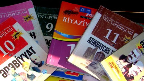Etnik azlıqların dilində dərsliklər çap olunacaq 