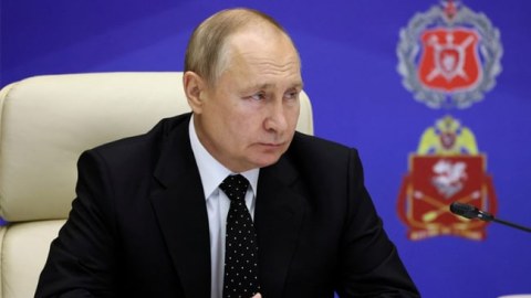 Putinin həbsi ilə bağlı qərara Rusiyadan sərt REAKSİYA 