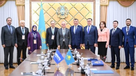Qazaxıstan növbədənkənar seçimlər ərəfəsində 