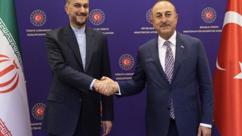 Çavuşoğlu Abdullahianla Azərbaycanı müzakirə etdi