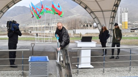 Suqovuşanda yeni yaşayış məhəlləsinin təməli qoyuldu - FOTOLAR 
