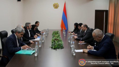 İran XİN başçısının müavini İrəvanda 