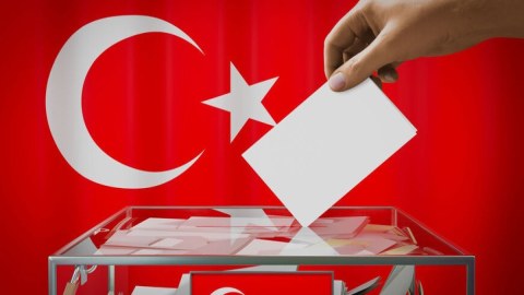 Türkiyə seçkiləri: 1.3 milyon zəlzələ qurbanı səs verə bilməyəcək