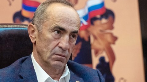 Köçəryan müalicə üçün Almaniyaya getdi