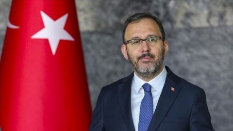 Türkiyəli nazir İrəvana GƏLDİ - FOTO