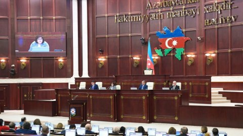 Daha üç qanun layihəsi plenar iclasa tövsiyə edildi