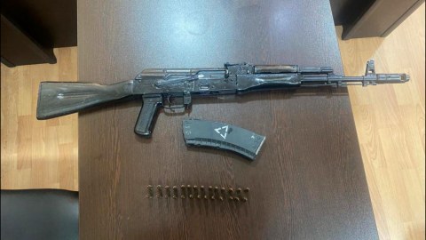 Keçmiş məhkum avtomatla TUTULDU