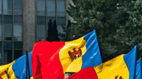 Moldovada fövqəladə vəziyyət 2 ay uzadıldı 
