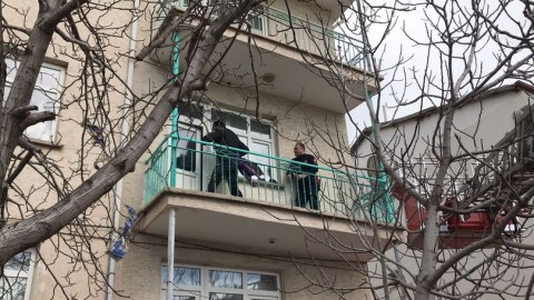 Dəhşətli hadisə: Ailəsinin 5 üzvünü öldürüb intihar etdi