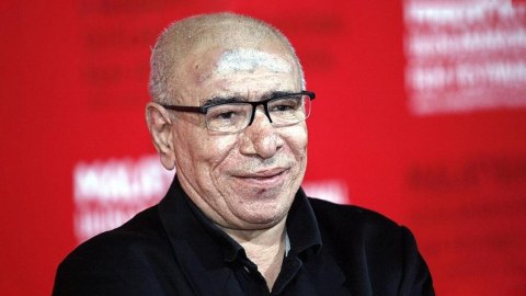 Məşhur aktyor deputat olmaq istəyir 