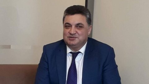Meyxanaçı Xalq artistinə villa hədiyyə etdi - VİDEO