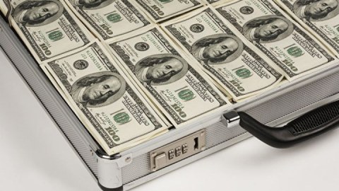 Bugünkü hərracda 60.3 milyon dollar satılıb