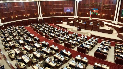 Azərbaycanda daha bir qanun ləğv edildi